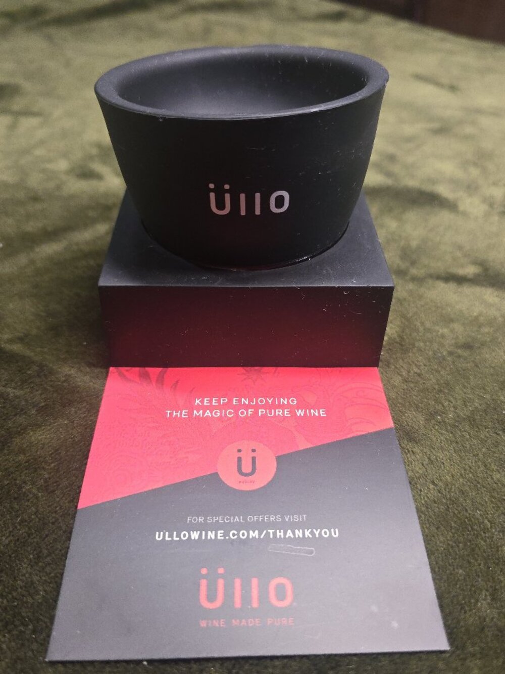 Üllo Original Wine Purifier + Aerator with Display Base